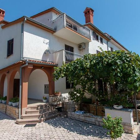 Irena'S Place A1 Rovinj Bagian luar foto