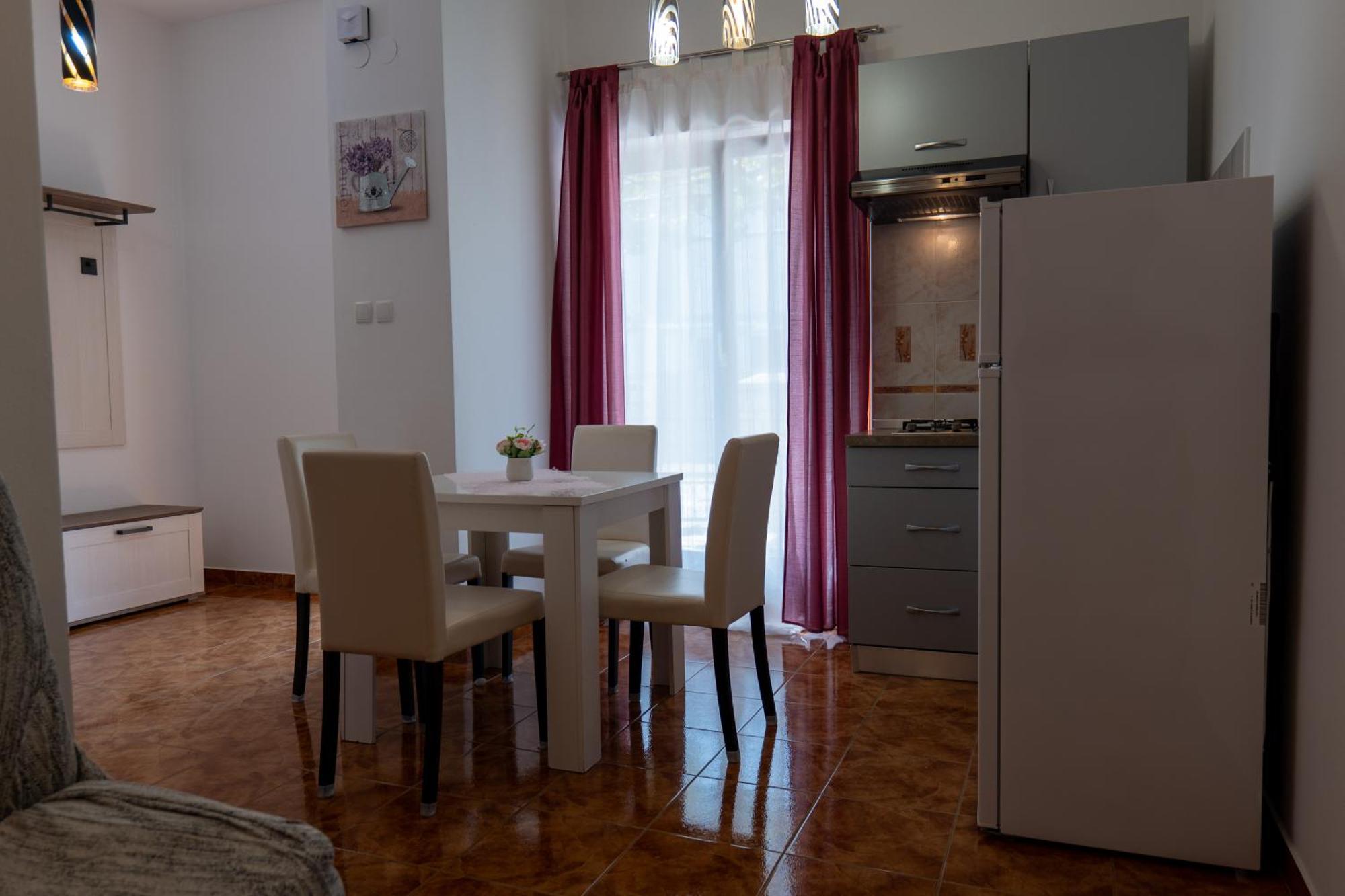 Irena'S Place A1 Rovinj Bagian luar foto