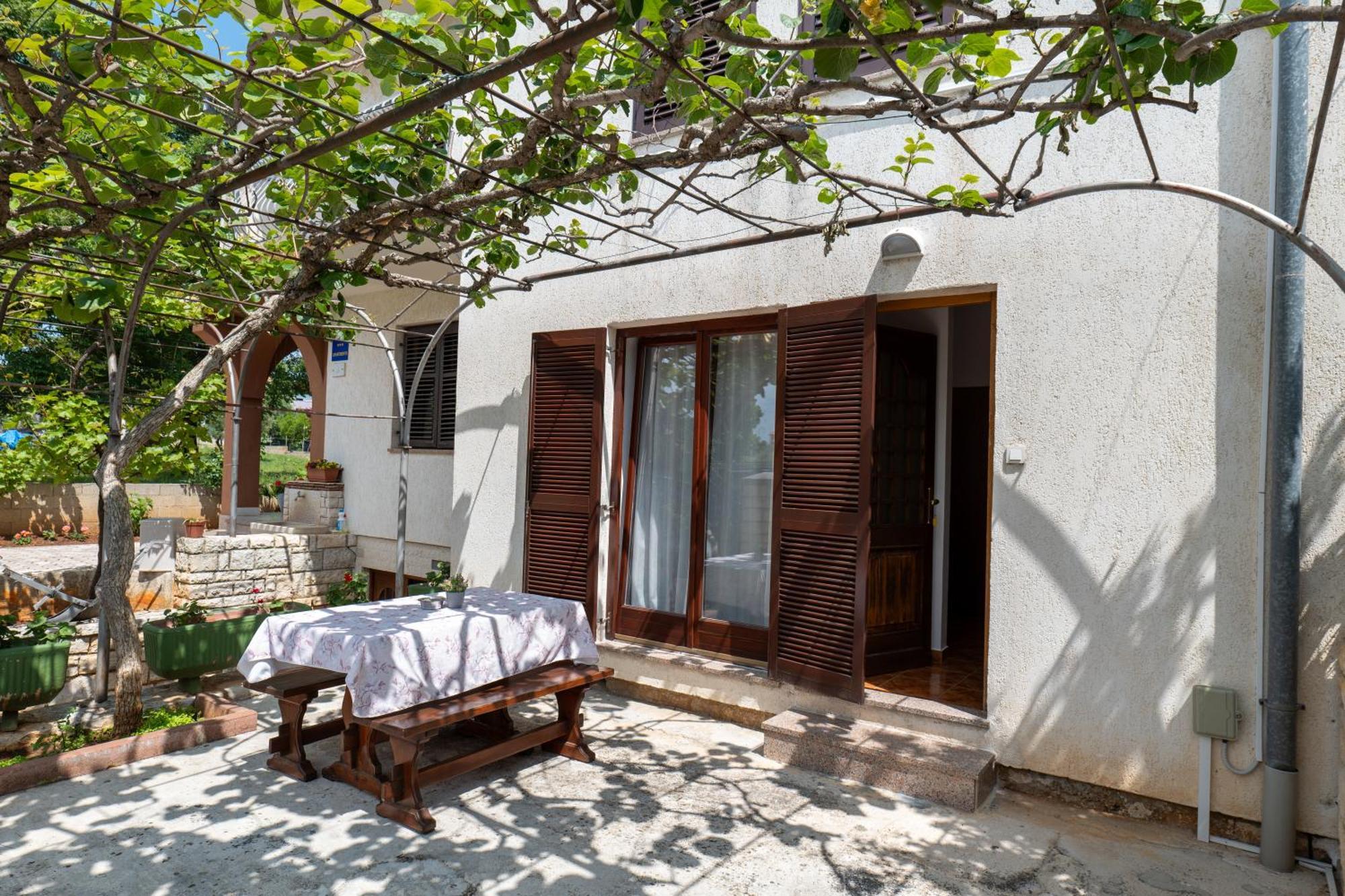 Irena'S Place A1 Rovinj Bagian luar foto